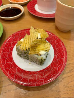 Foto 7 - Makanan(Shiromi Chips Roll) di Tom Sushi oleh Cyntia // IG: @cyntiahbsr
