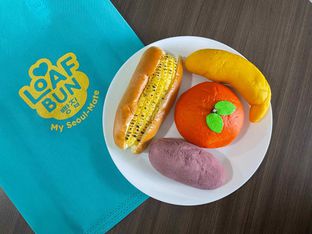 Foto 1 - Makanan di Loaf Bun Korean Bakery oleh D L