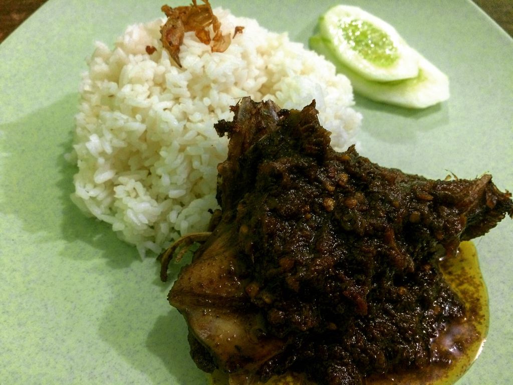 Nasi Bebek Mak Isa - Review Siti Maria Ulpah di restoran ...