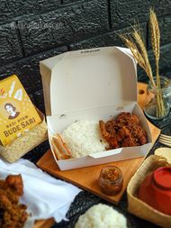 Foto Makanan di Nasi Ayam Bude Sari