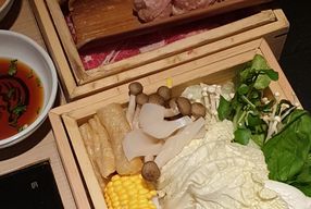 Foto Bijin Nabe