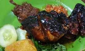 Pecel Lele Bu Atun