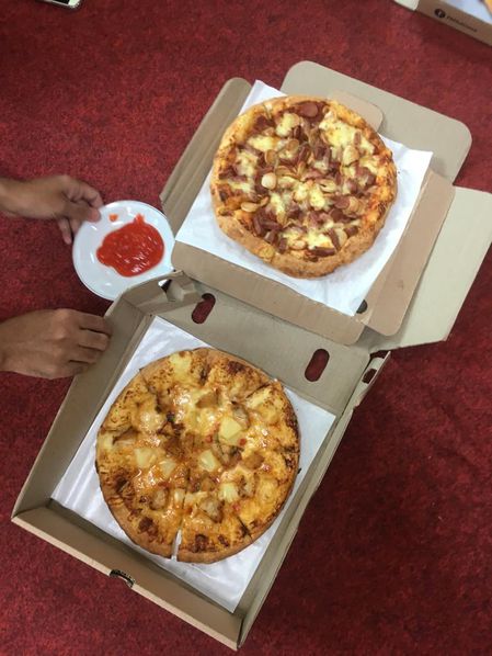 Pizza Hut Apple Pie >> Galeri Foto Makanan Dan Suasana Di Pizza Hut Delivery Phd Pizza Hut Apple Pie >> Galeri Foto Makanan Dan Suasana Di Pizza Hut Delivery Phd