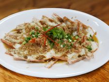 13 Restoran Terkenal di Bandung yang Wajib Banget Didatangi