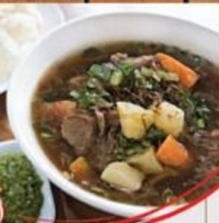 Foto 1 - Makanan(sup buntut) di Kampoong Nasi & Mie oleh Eveline Hutapea