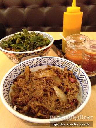 Foto Makanan di Yoshinoya